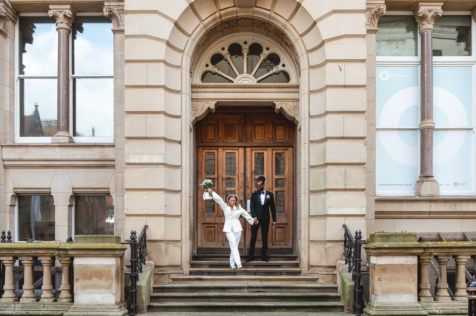 Chic Birmingham City Registry wedding by Birmingham Wedding Photographer byGarazi